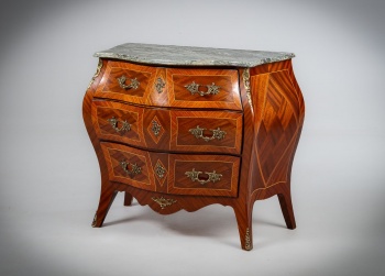 Старинный комод с маркетри и мрамором код. RM4161591