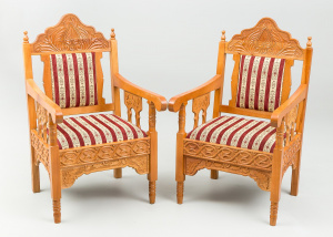 картинка Старинные кресла (2 шт.) салоне старинных вещей "Шебби" являющийся официальным дистрибьютором в России и Беларуси