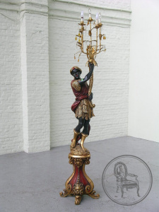 картинка Старинная напольная лампа салоне старинных вещей "Шебби" являющийся официальным дистрибьютором в России и Беларуси