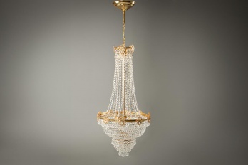 Старинная люстра с каскадом подвесок из кристаллов различных форм код. RM4109775