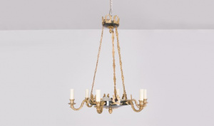 картинка Старинная люстра салоне старинных вещей "Шебби" являющийся официальным дистрибьютором в России и Беларуси