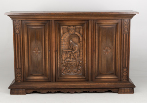 картинка Старинный комод салоне старинных вещей "Шебби" являющийся официальным дистрибьютором в России и Беларуси