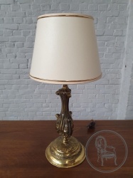 Старинная настольная лампа код. BE4096888