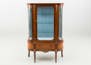 Старинная витрина код. RM11455