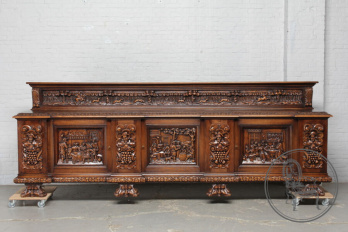 Антикварный комод с сюжетной резбой в стиле Брейгель код. BE3259500