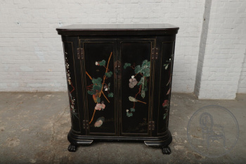 Старинный комод-бар в стиле шинуазри с инкрустацией камнем код. BE80950