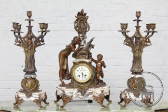 Антикварные каминные часы с канделябрами (2 шт.) код. BE5759