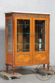 Старинная витрина код. BE6965