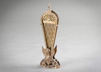 Старинная решетка для камина в виде павлина код.&nbsp;RM4165608