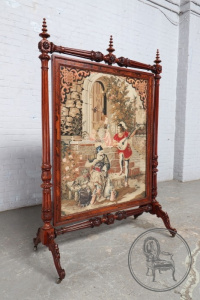 картинка Антикварный защитный экран для камина салоне старинных вещей "Шебби" являющийся официальным дистрибьютором в России и Беларуси