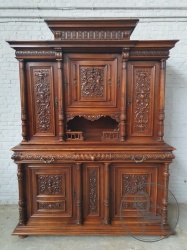 Антикварный ореховый буфет с растительной резьбой код. BE4165181