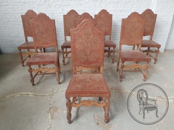 Антикварный комплект из 8 стульев с кожаной обивкой код. BE4151297