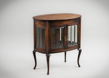 Старинный комод - бар овальной формы из дуба код.&nbsp;RM4165626