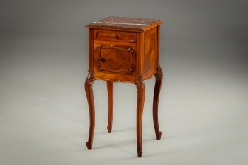 Антикварный комод из красного дерева с мраморным верхом код. RM4101534