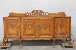 картинка Старинныйй комод салоне старинных вещей "Шебби" являющийся официальным дистрибьютором в России и Беларуси