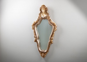 картинка Старинное зеркало в деревянной раме салоне старинных вещей "Шебби" являющийся официальным дистрибьютором в России и Беларуси