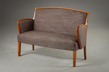 Старинная скамейка в стиле ретро код. RM4101628