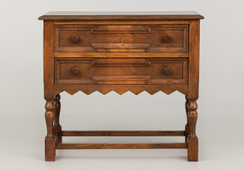 Старинная тумбочка код. RM52150